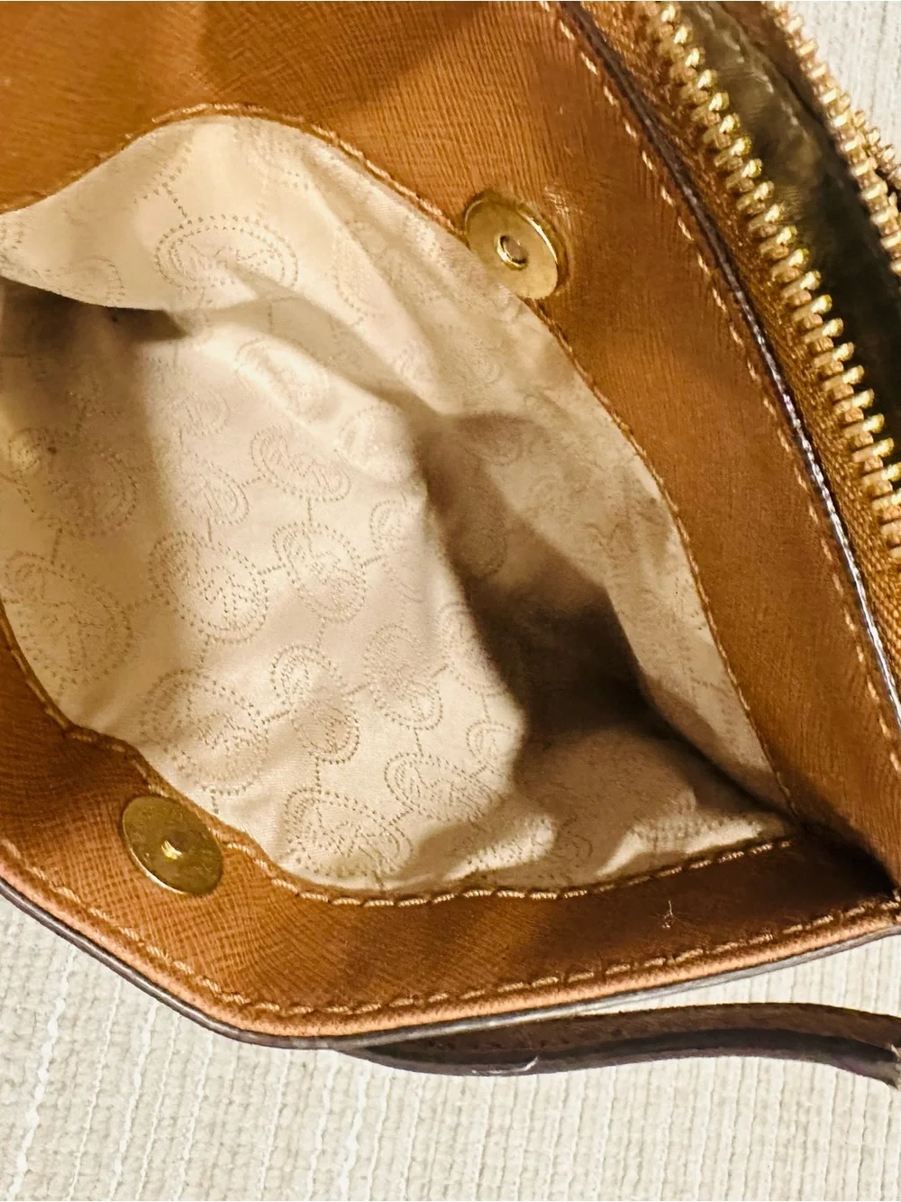 Vintage Michael Kors Brown Leather Gold‎ Hardware Cross Body Bag Classis Cute
